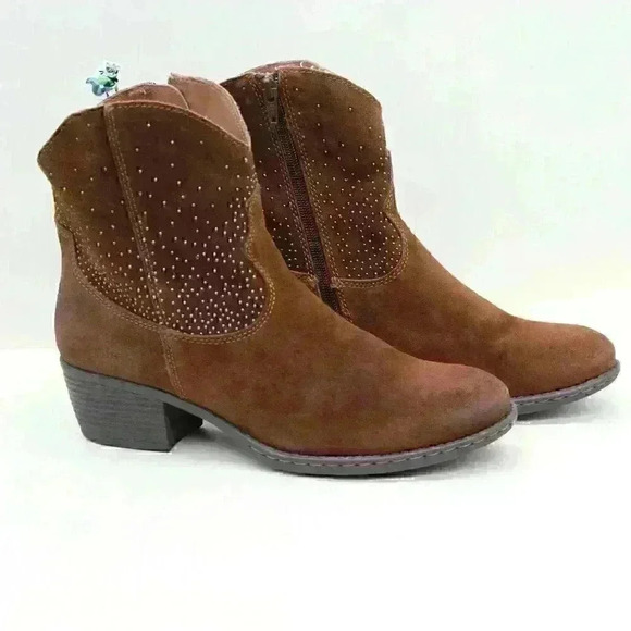 Born Boc Women’s Brown Suede Leather Studs Western Cowboy Ankle Boots Sz US 9.5 - Picture 2 of 10